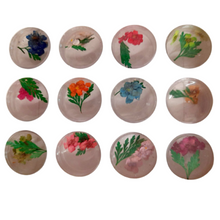 Load image into Gallery viewer, Nail Art - Dried Flowers
