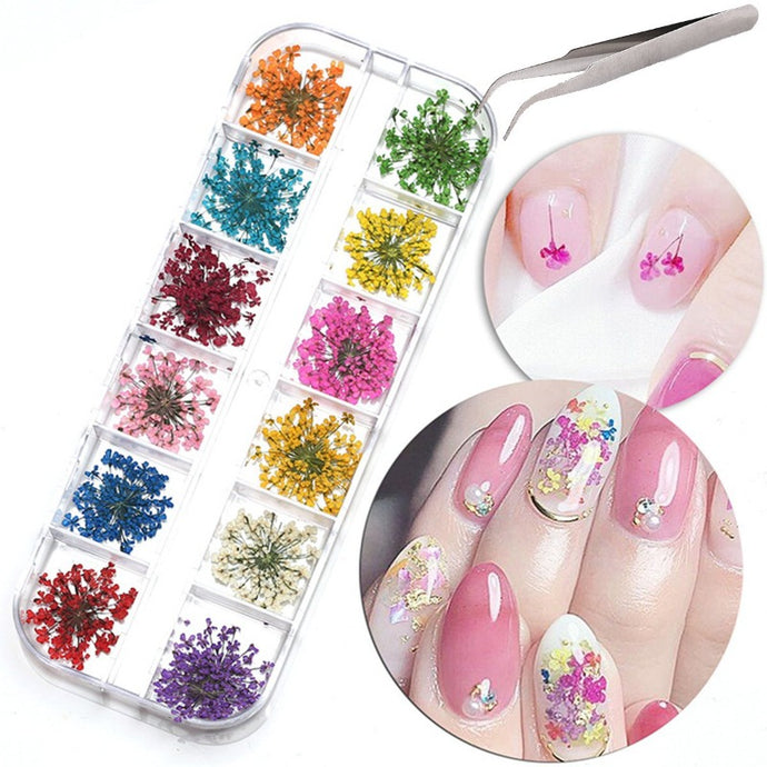 Nail Art - Dried Flowers