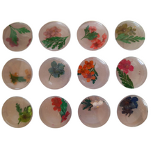 Load image into Gallery viewer, Nail Art - Dried Flowers
